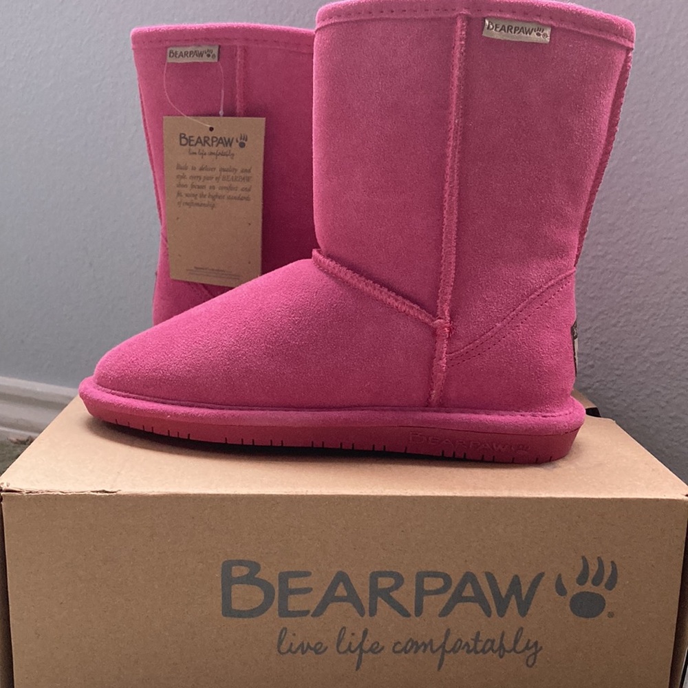 Brand new in box, BearPaw warm boots, pink